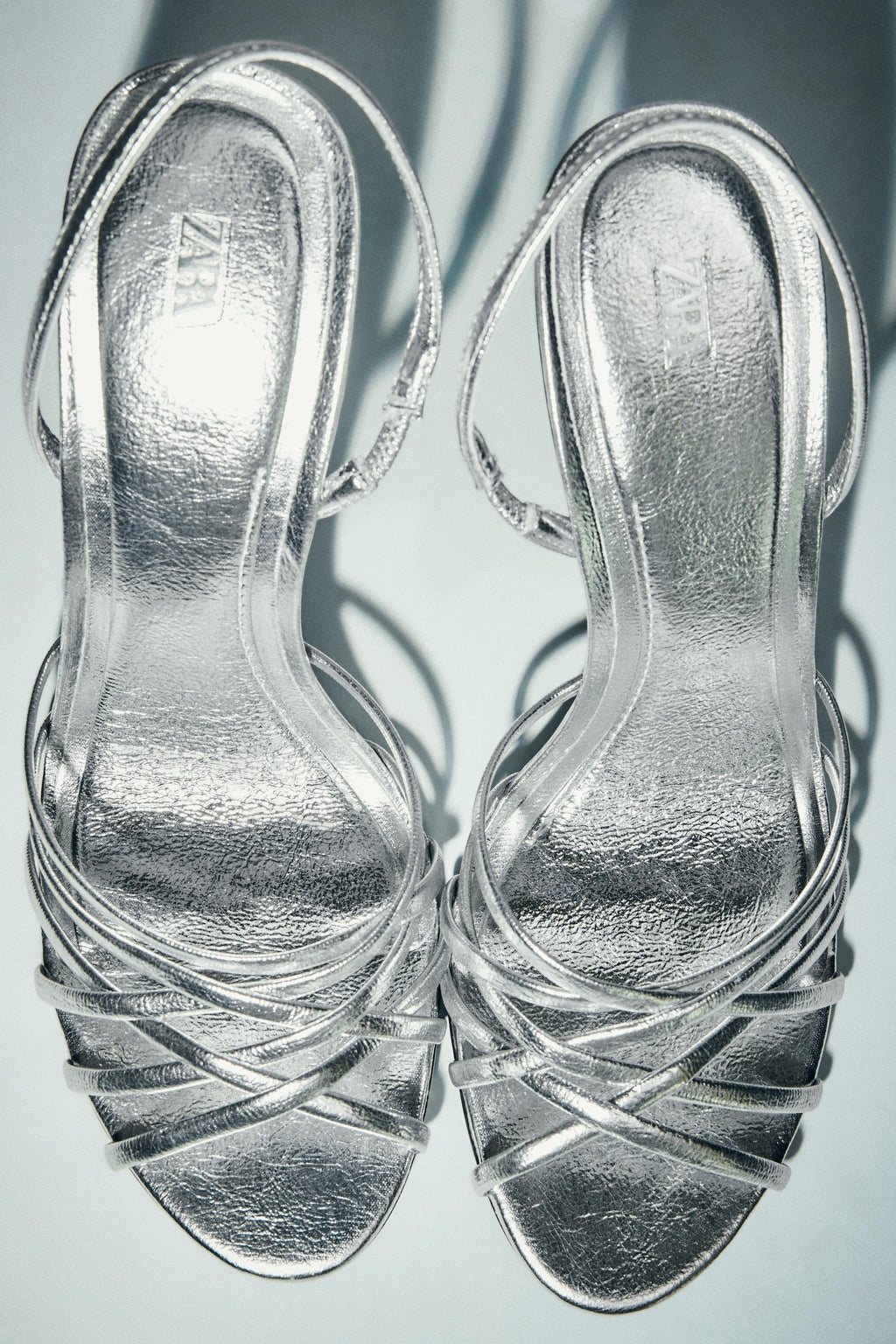 METALLIC EFFECT HEELED SANDALS