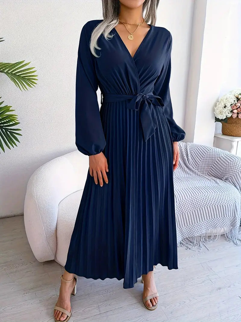 Verónica Effortless Pleated Midi Dress Chic Silhouette Collection