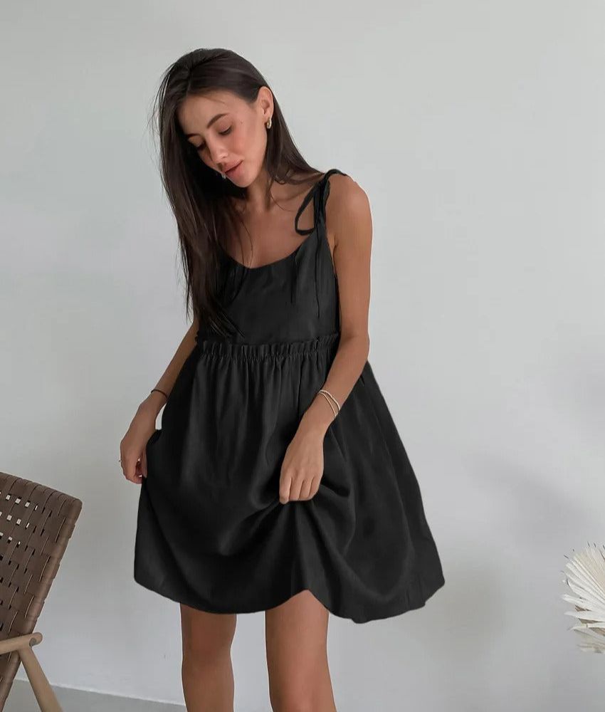 Aída Minimalist Linen Summer Dress Elevated Occasion Wear