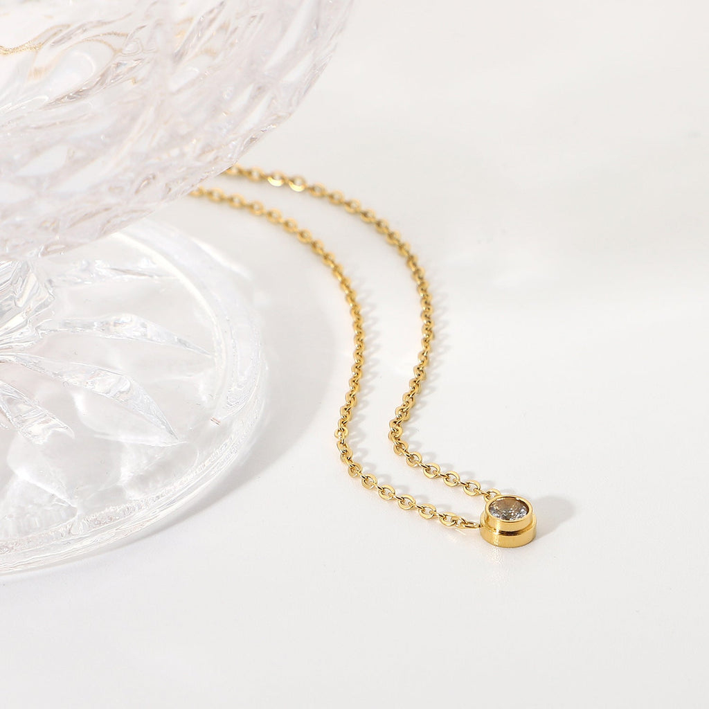 Aurora Solitaire Gold Necklace