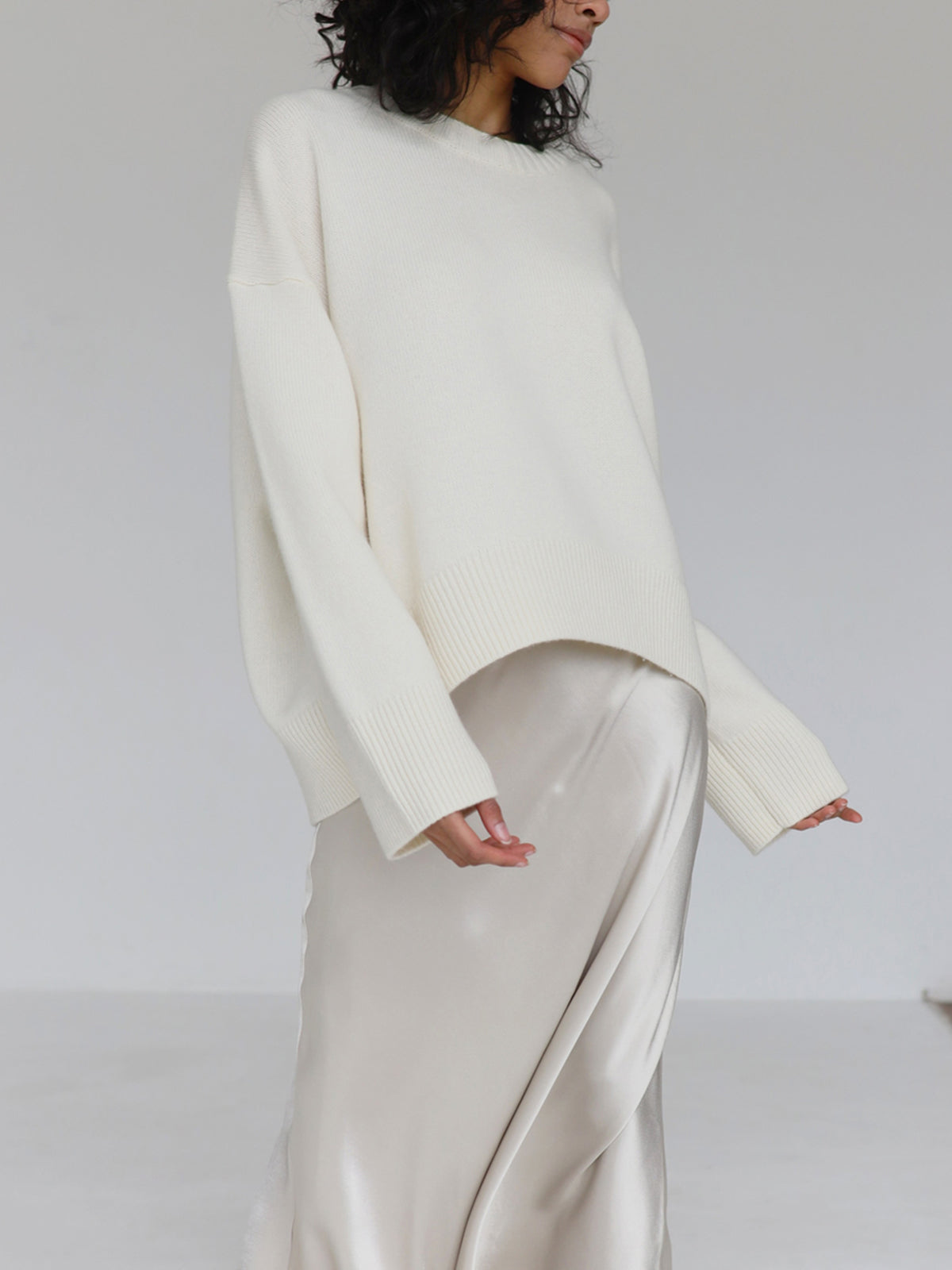 Soft Crewneck Sweater – Women’s Oversized Ribbed Knit Pullover