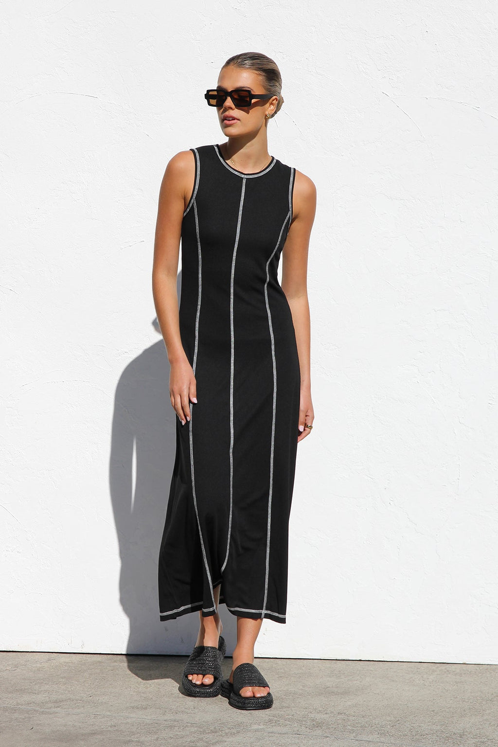 Paloma Boutique Dress Black Chic Silhouette Collection