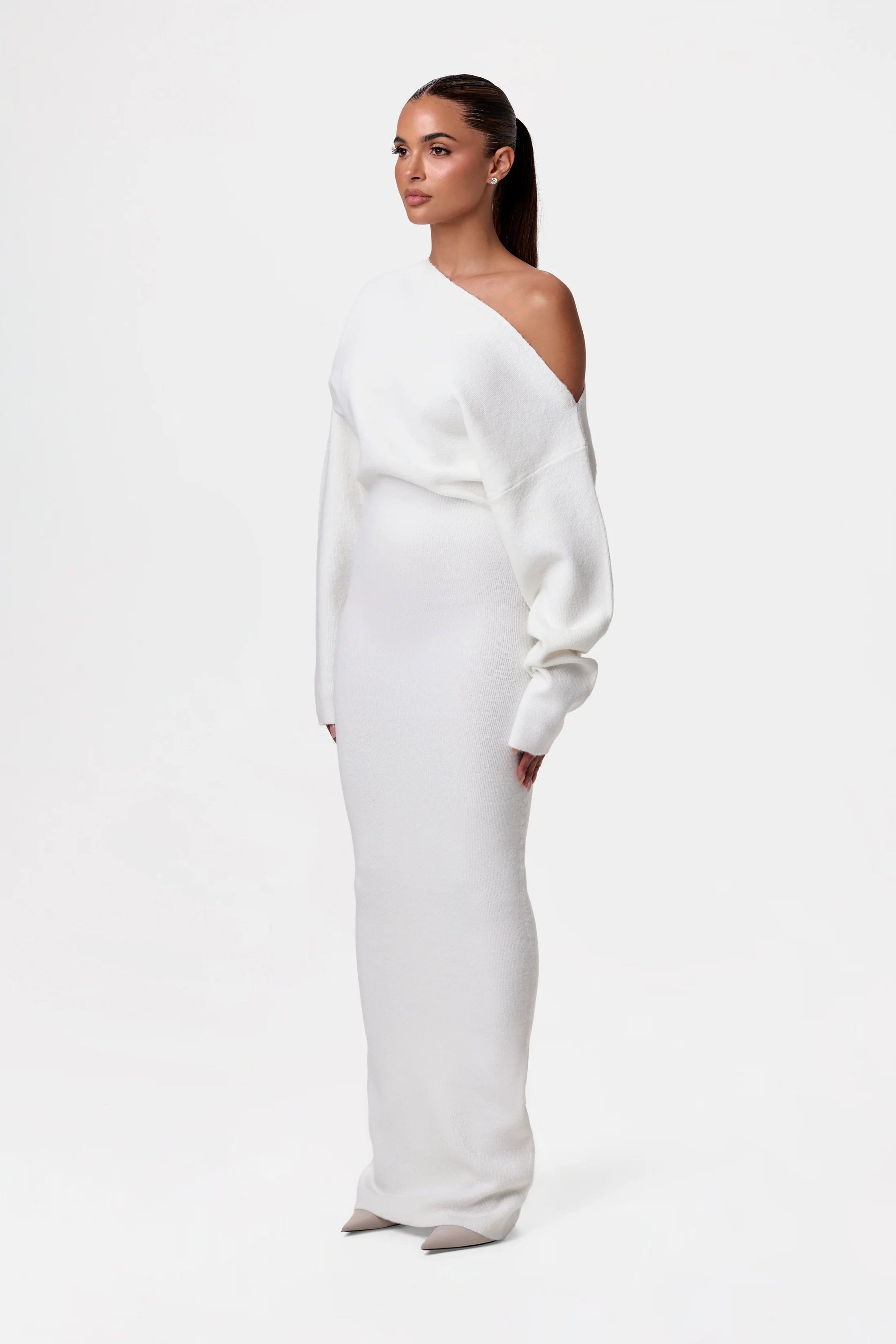 Vania Boutique Sweater Dress with Dropped Shoulders Elevated Occasion Wear