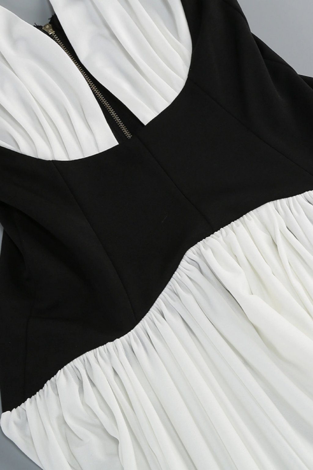 Majrela Off-Shoulder Backless Maxi Dress