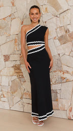 Elegant Diagonal Collar Lace Stitching Maxi Dress