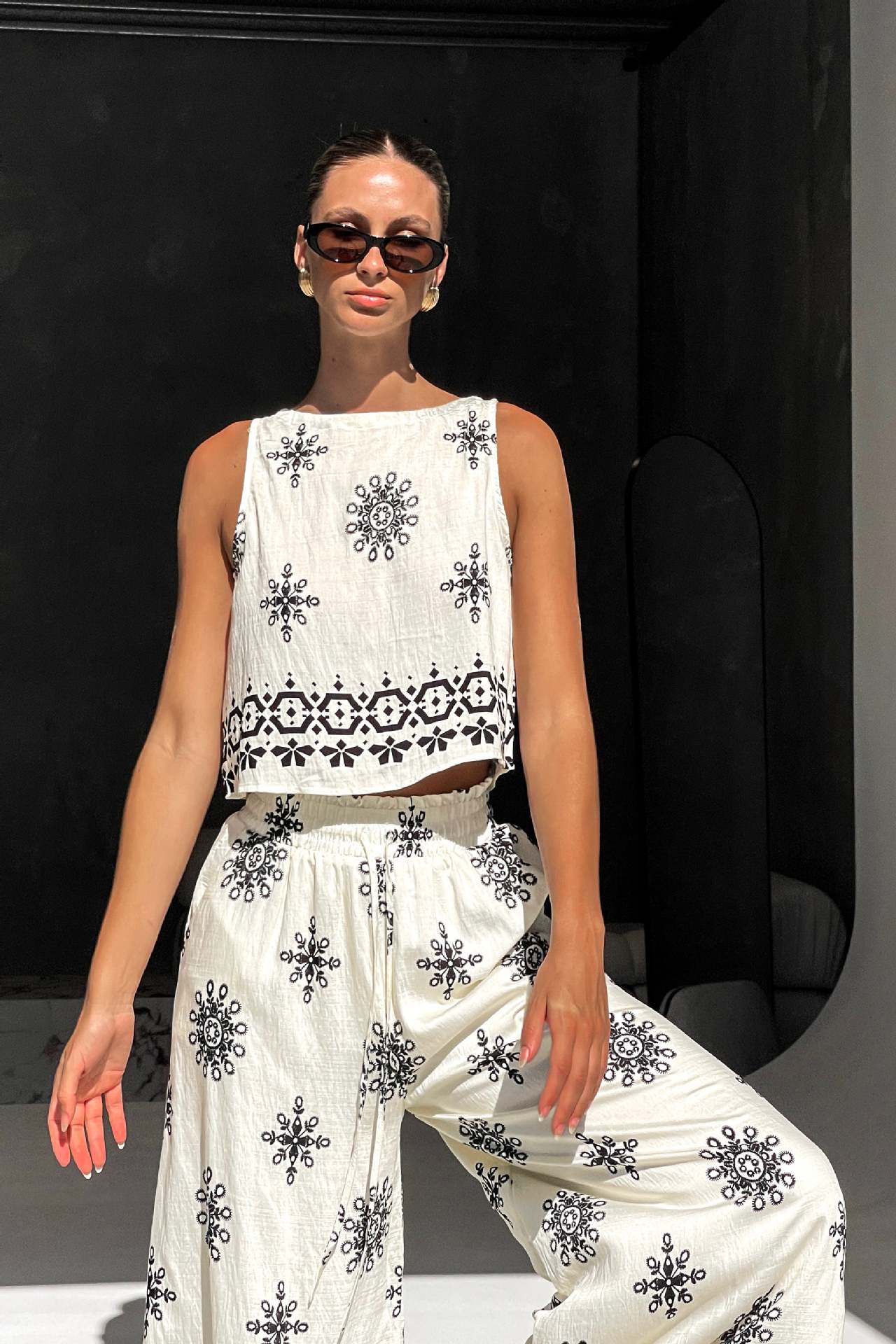 Unique Printed Round Neck Sleeveless Button Top and Elastic Waist Pocket Wide Leg Pants Set