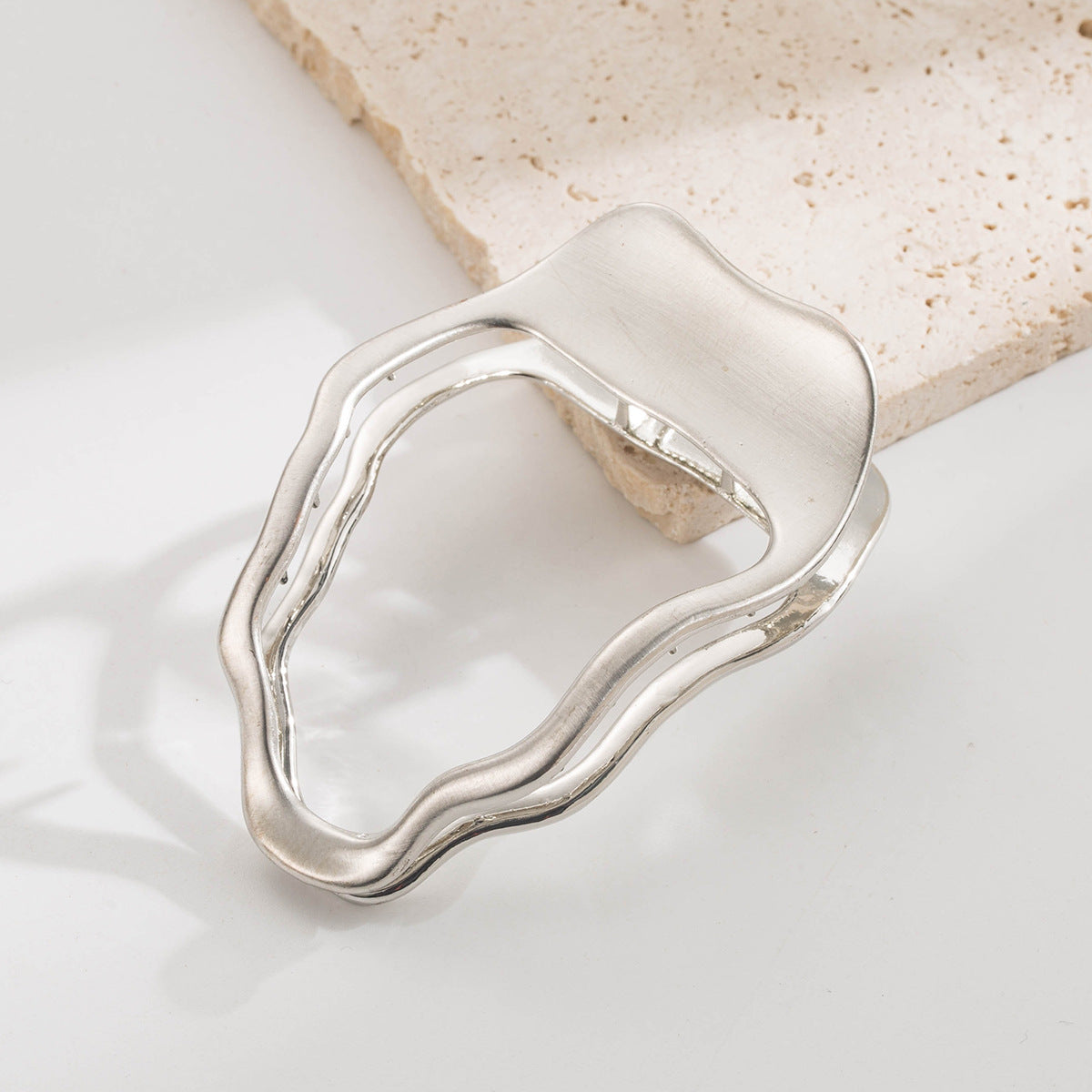 Chic Minimalist Irregular  Hair Claw