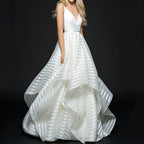 Backless Lace Mid Waist Small Tail Beautiful Light Luxury White Fresh Simple Wedding Dress Dress