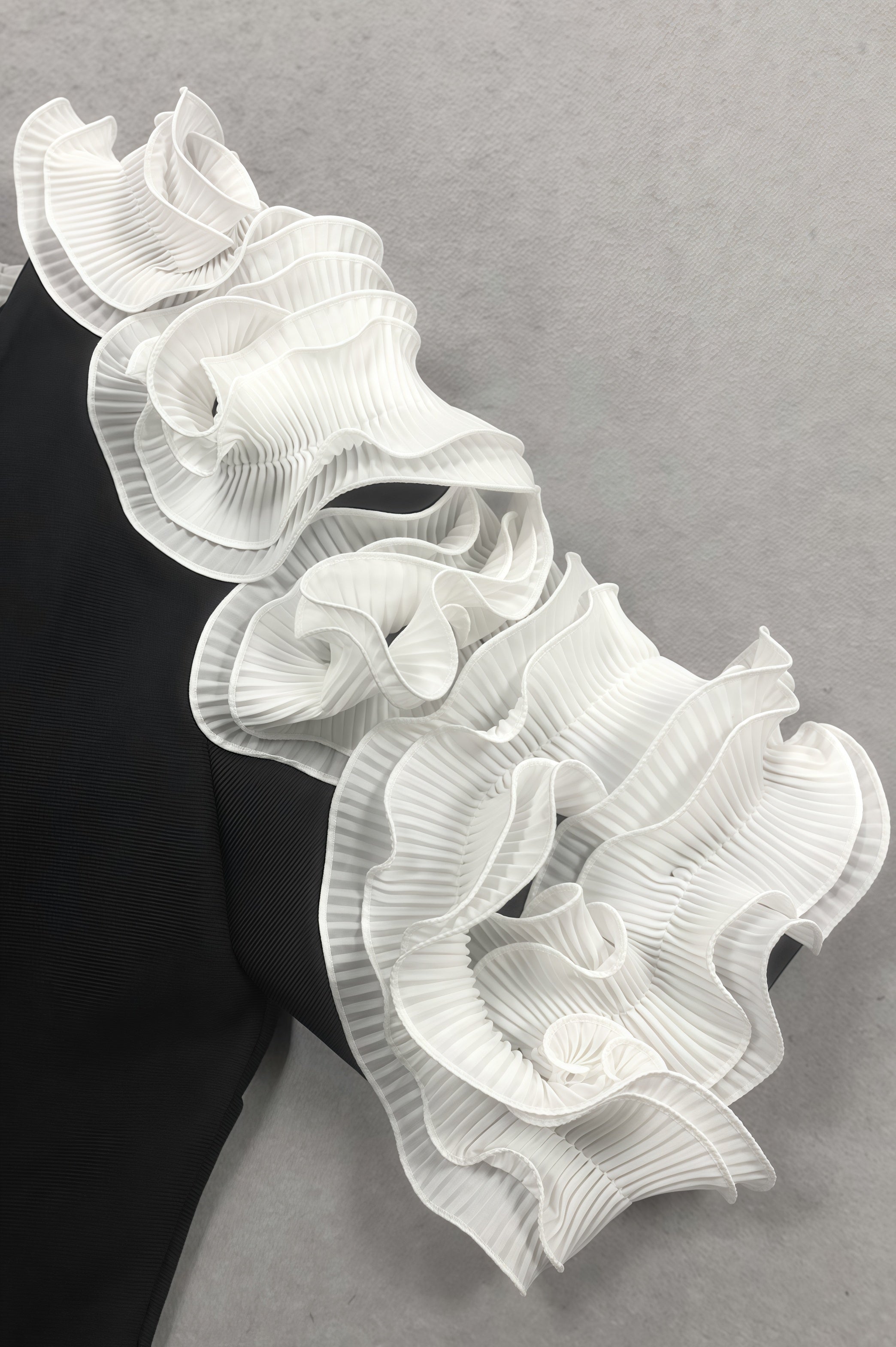 Zephyr Black 3D Floral Midi Dress