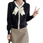 Bow-tie knitted sweater