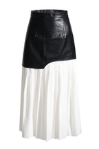 Pu leather stitching pleated skirt