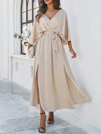 Isidora V-neck Dress in a Loose Fit for Women Modern Chic Style
