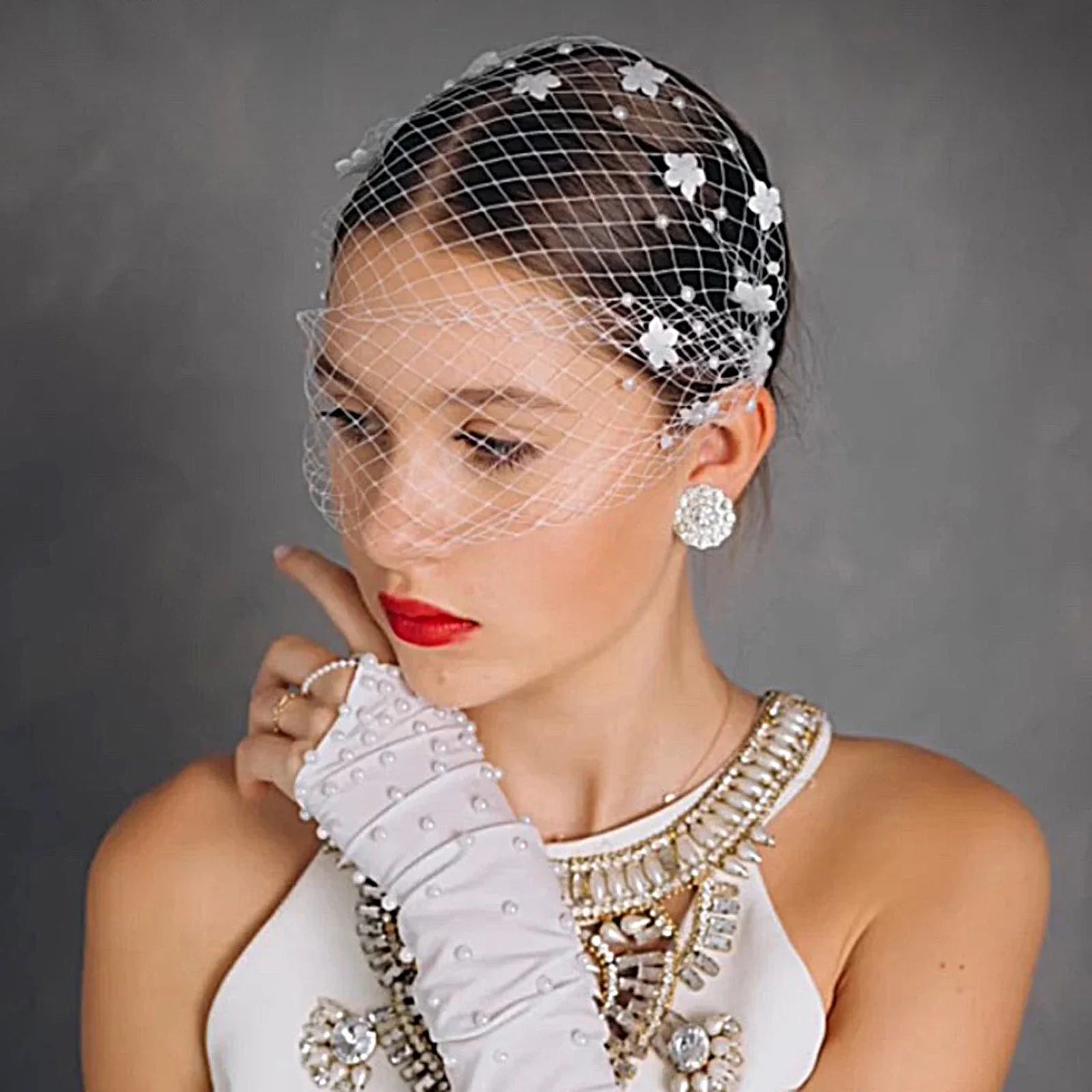 Fiona Mini Bridal Veil