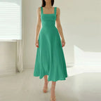 Querida Chic Dress with Square Neckline Premium Wardrobe Essential