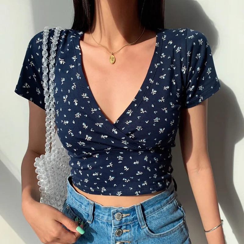 French Floral Vneck Slim Fit Crop Top