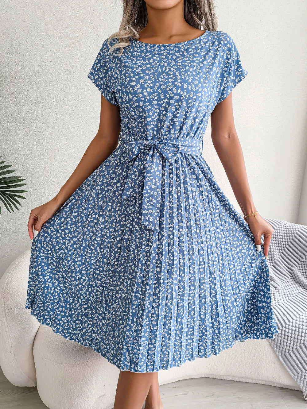 Constanza Summery Chiffon Dress with a Floral Pattern for Women