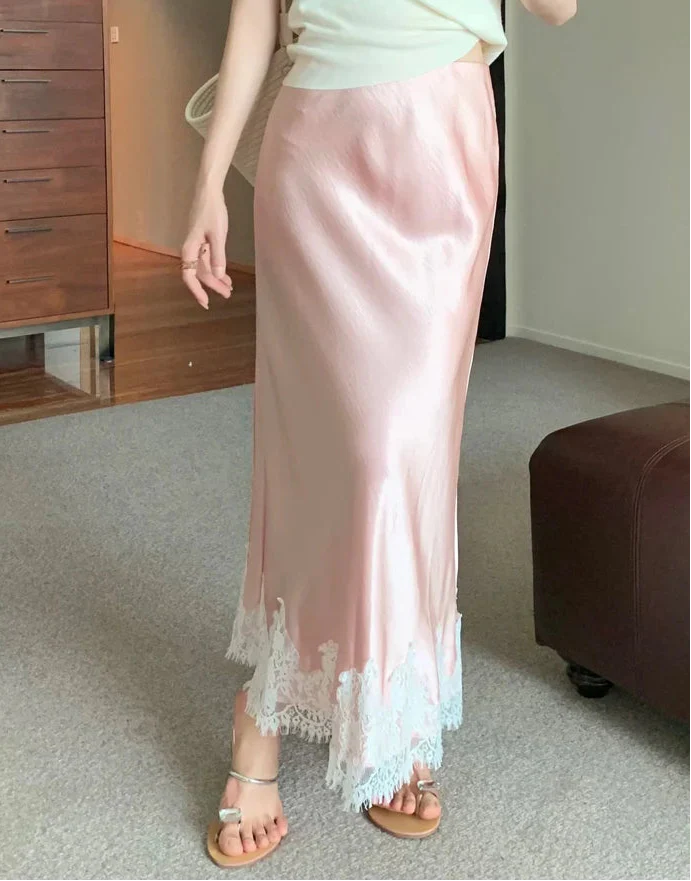 PELINA SATIN SKIRT