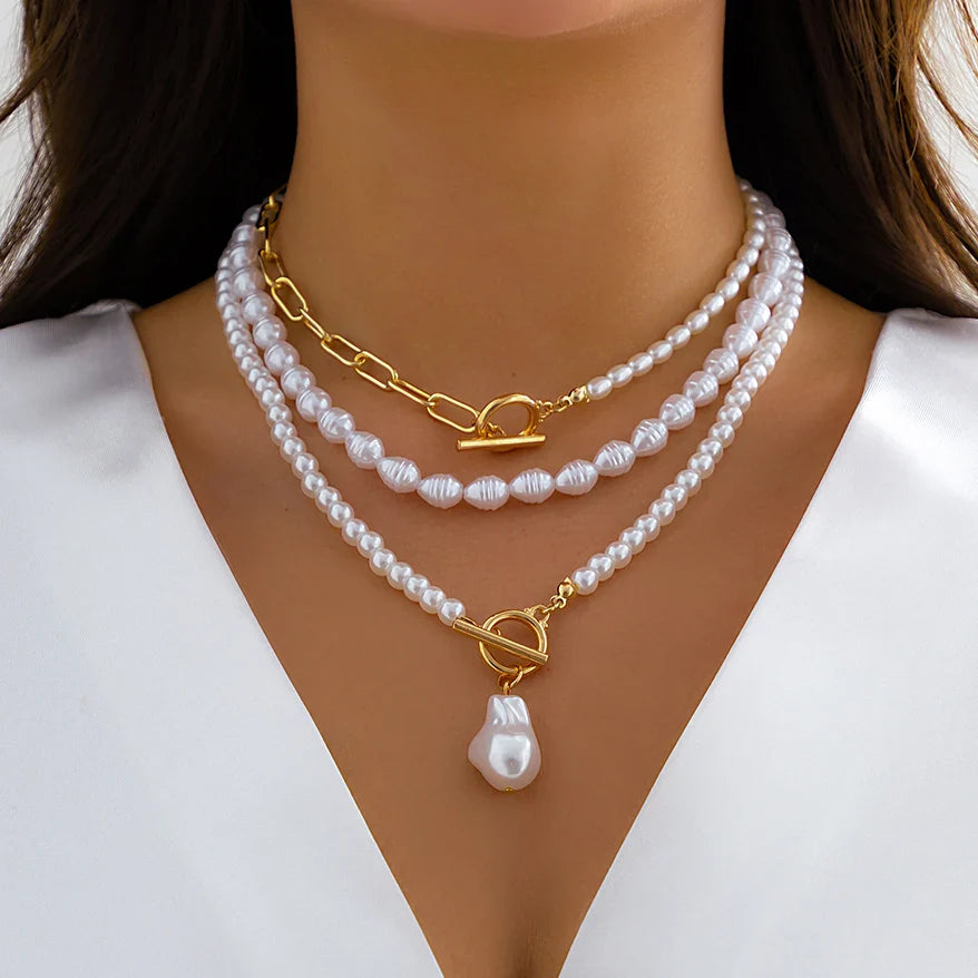 DORATY NECKLACE