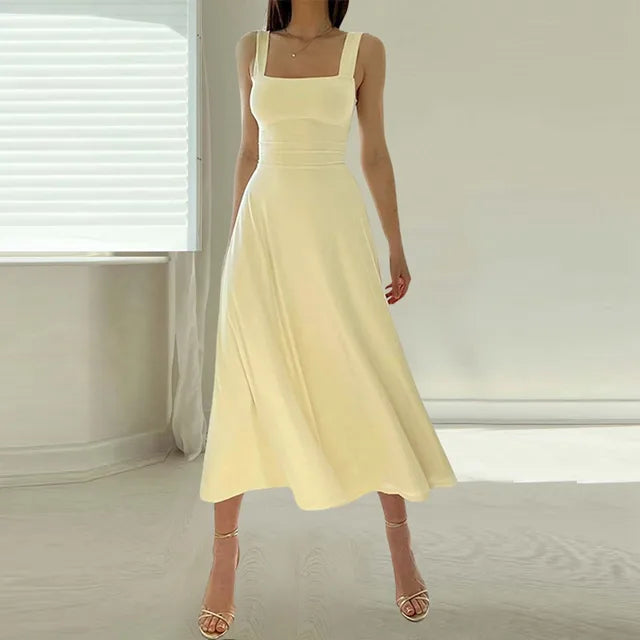 Querida Chic Dress with Square Neckline Premium Wardrobe Essential