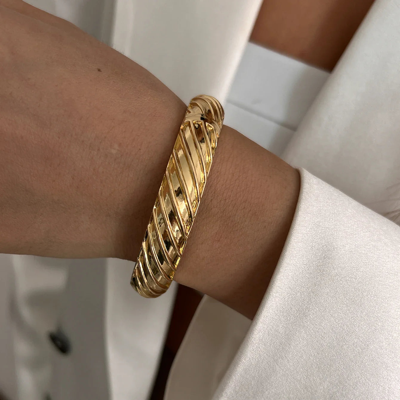 REIRA BRACELET