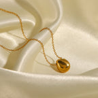 Selene Pearl Pendant Necklace