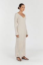 Verónica Minimalist Midi Dress with V Neck and Knitted Sleeves Elevated Occasion Wear