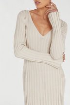 Verónica Minimalist Midi Dress with V Neck and Knitted Sleeves Elevated Occasion Wear