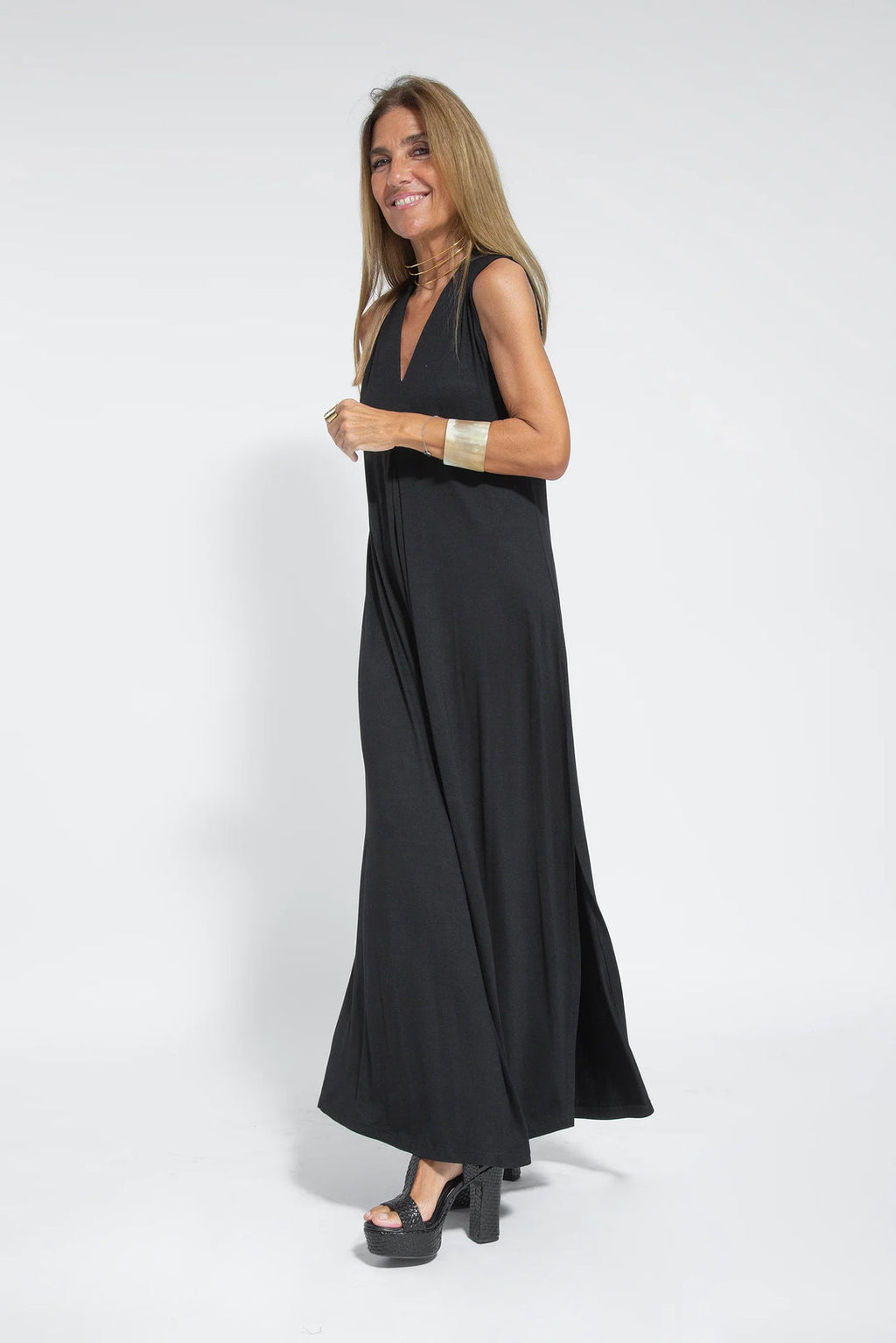 Nicole Minimalist Long Dress with V Neck Premium Wardrobe Essential