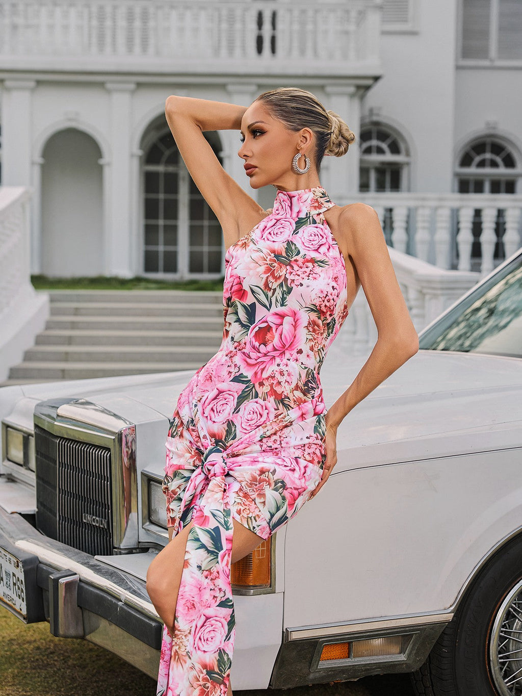Halterneck Floral Twisted Mini Dress