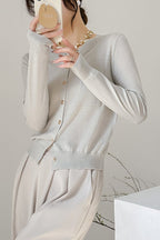 Crew-Neck Single-Row Pocket Knit Cardigan