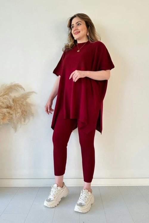 Fresh and elegant knitted two-piece set