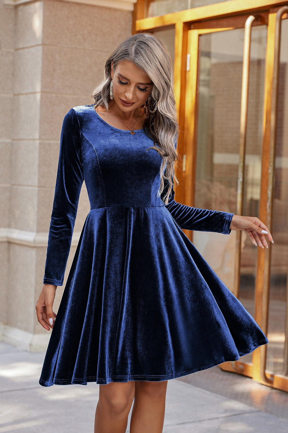 Yasmin Aesthetic Knee Length Dress with a Round Neckline and Long Sleeves Premium Wardrobe Essential