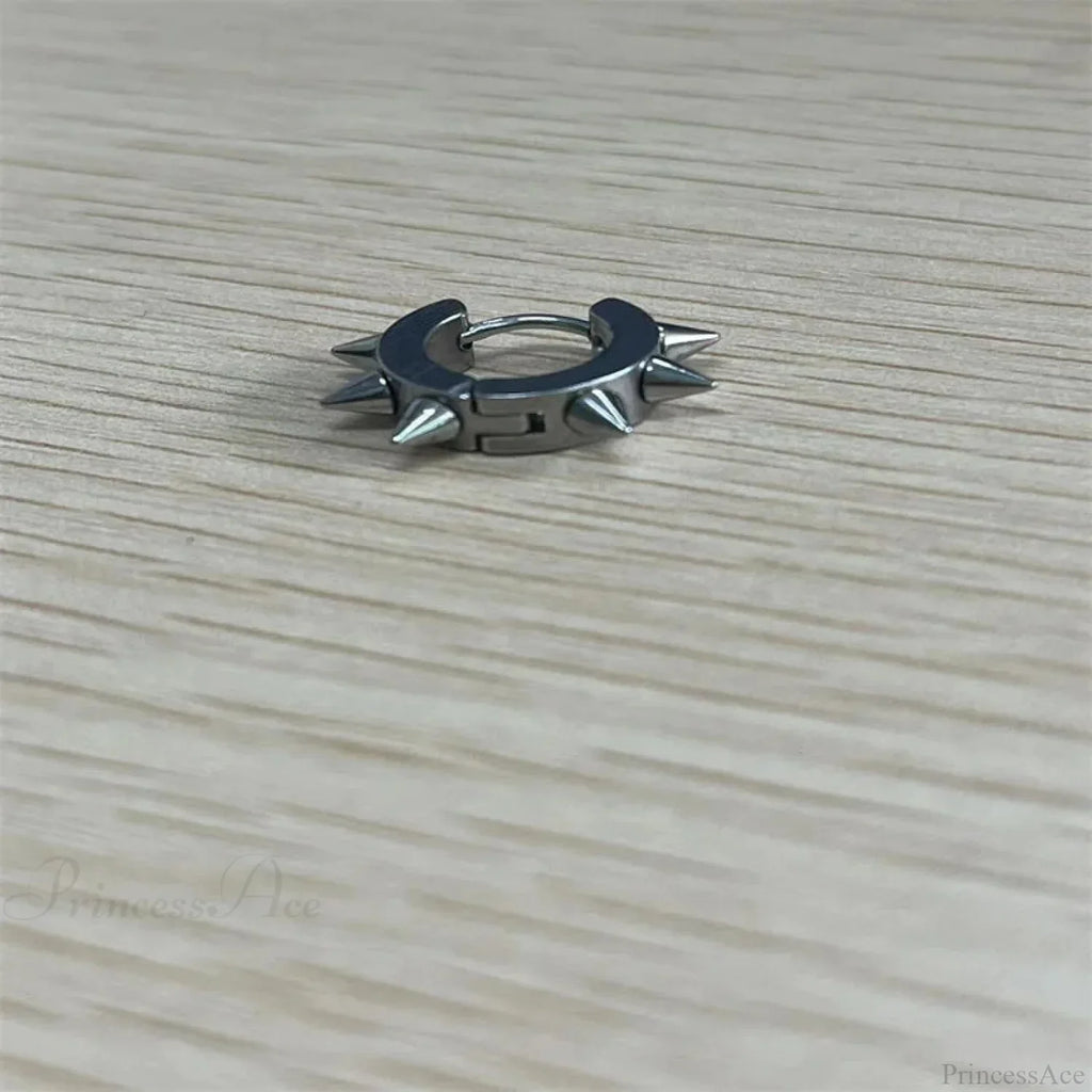 Antique Dark Dragon Talon Zinc Alloy Earring