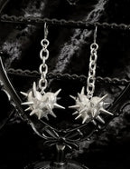 Antique Heart Thorns Spike Chain Dangle Earring