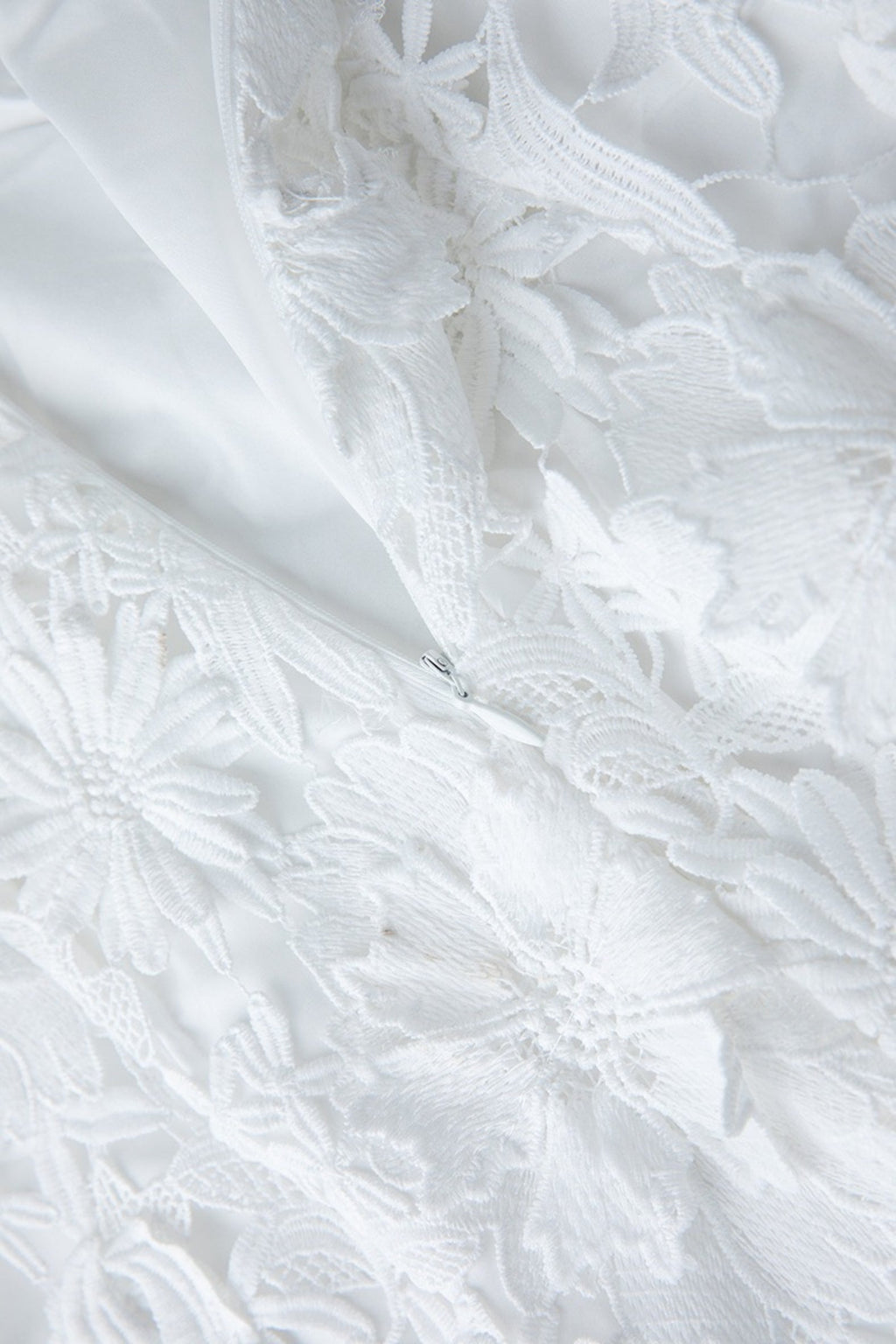 Heavy Lace 3D Embroidery Strapless Camellia Prom Dress
