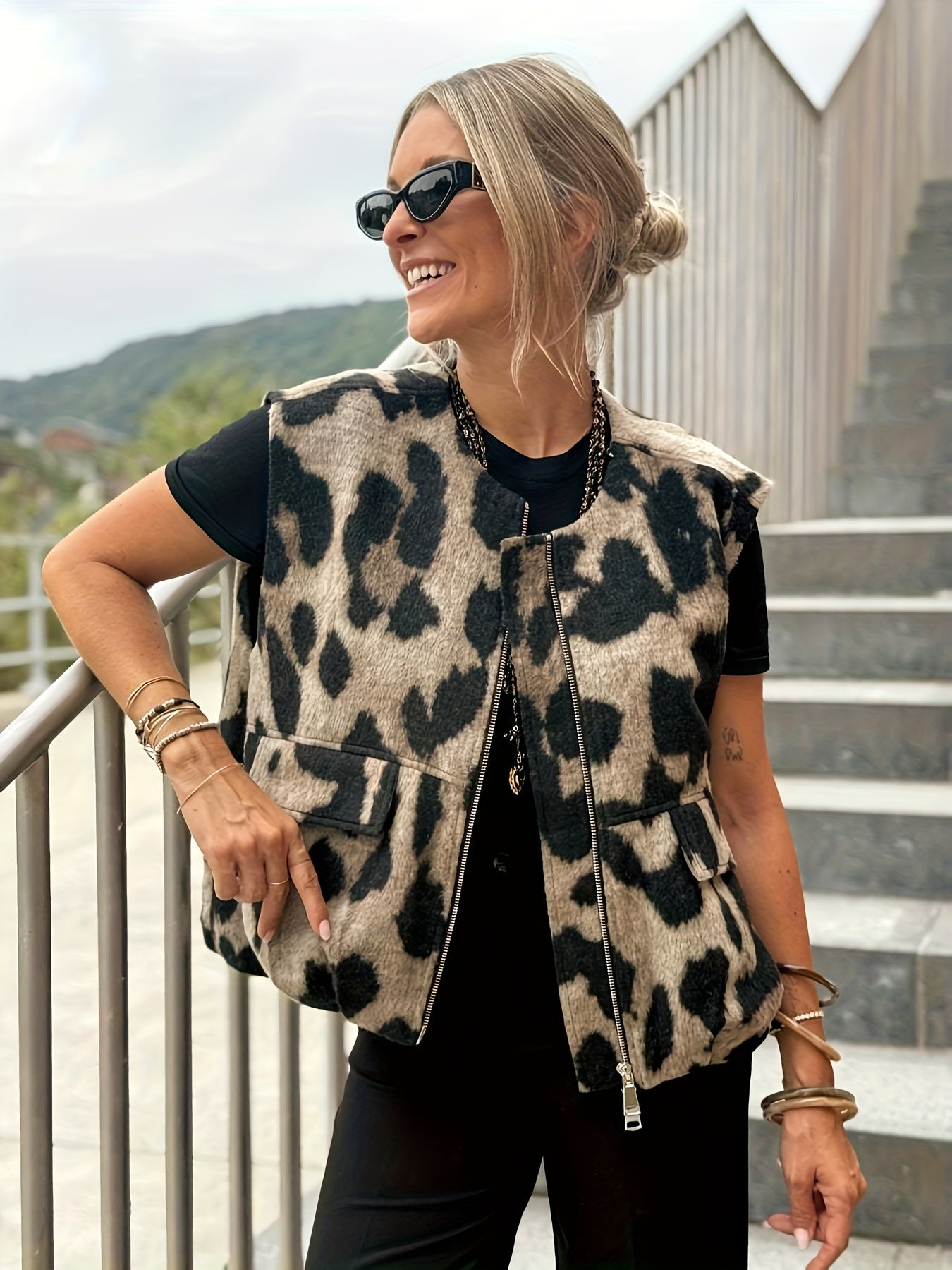 EMIILI VEST