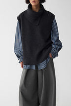 Detachable Cowl VNeck Knit Top
