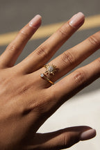 Fashionable Zircon Sun-shaped Stainless Steel Ring