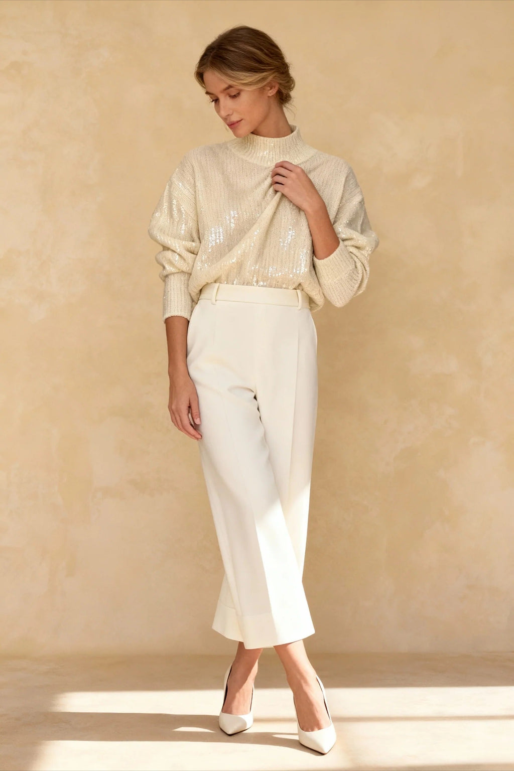 Sequined Round Neck Loose Pullover Sweater