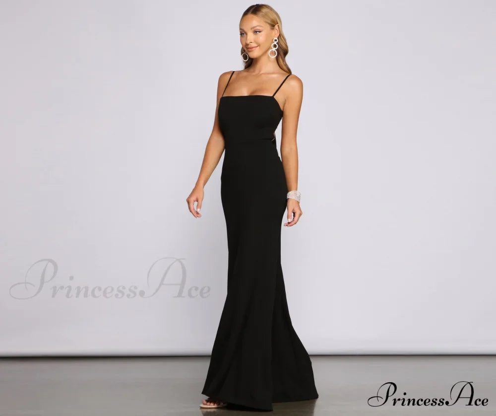 Bette Formal Open Charming Back Crepe Dress