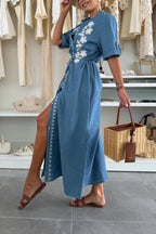 V-neck single-breasted short-sleeved dress