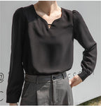 Black Long-Sleeved Blouse With A Collar Like A Drop Of Water