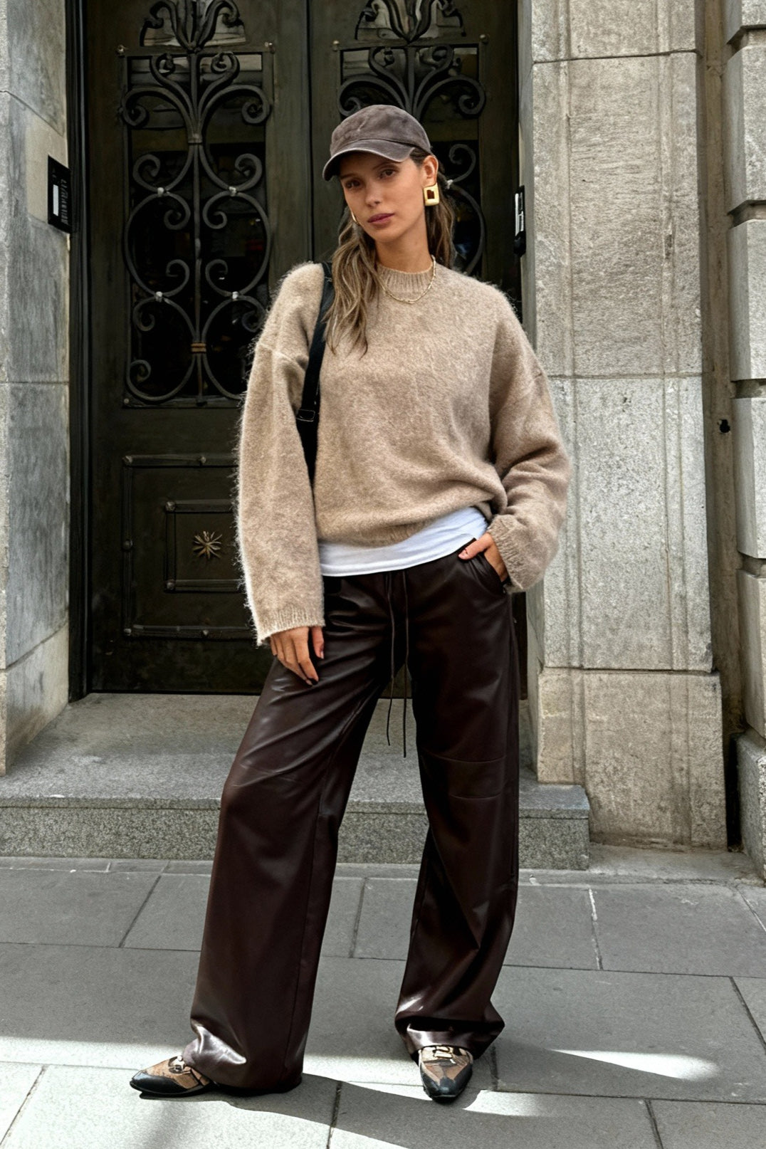 Elegant Solid Mohair Soft Knitted Pullover Women Casual Oneck Long Sleeve Loose Sweater
