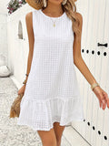 Zenda Aesthetic , Timeless Dress with a Round Neckline Designer Edit