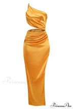 Chapman Elegant Maxi Dress
