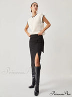 Contrast Trim Graceful Chunky Knit Vest