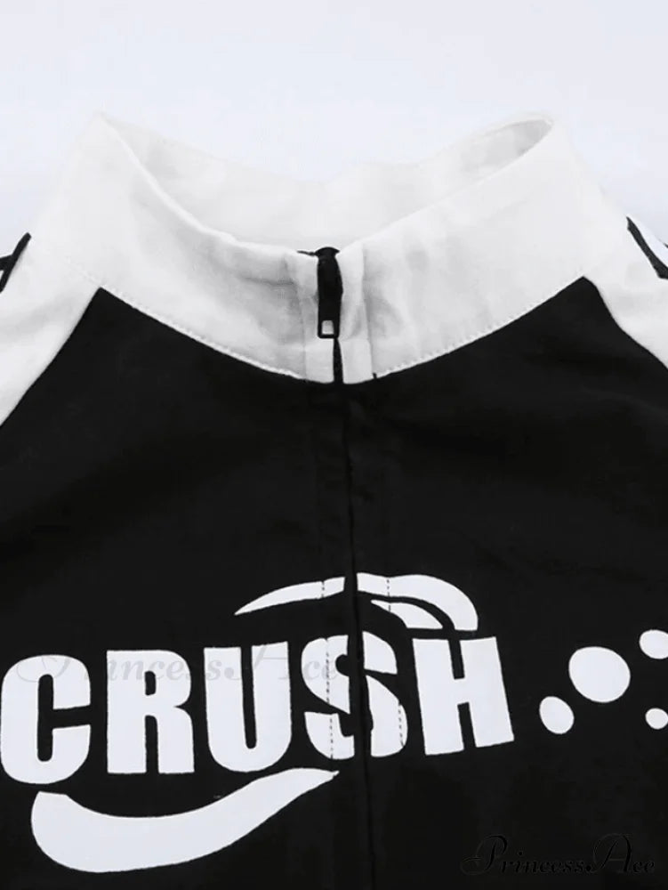 Contrasting Trim Graceful Vintage Crop Top