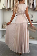 Relaxed and Elegant Round Neck Button Up Belted Pocket Loose Vest