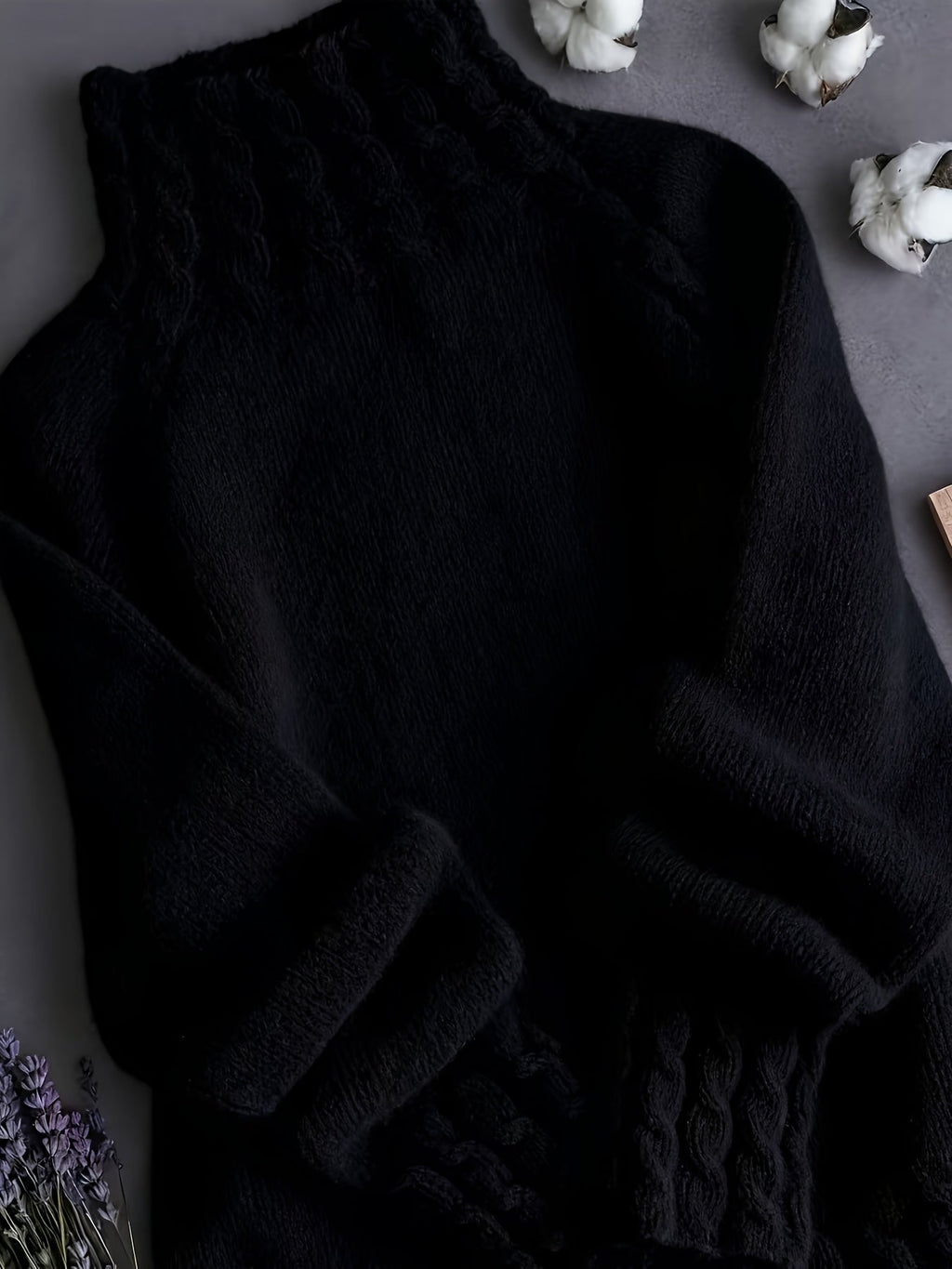 TENI SWEATER