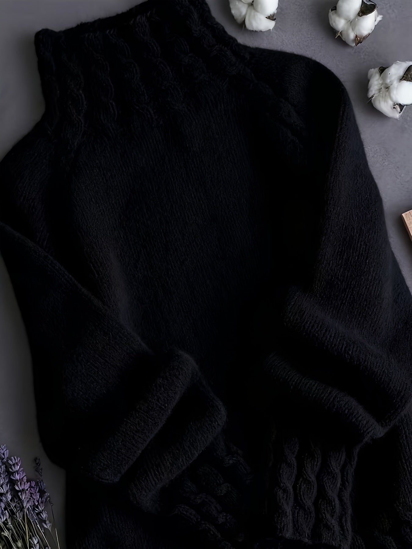 TENI SWEATER